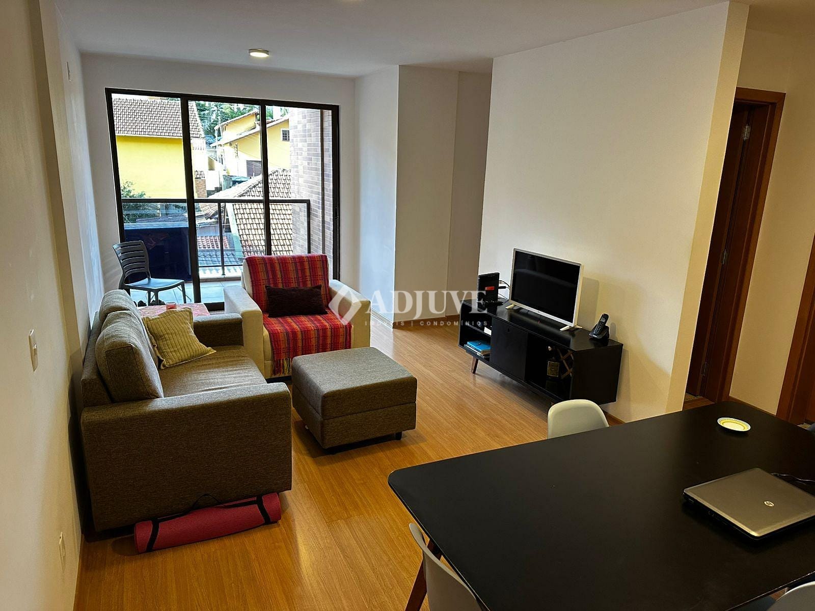 Apartamento à venda com 2 quartos, 88m² - Foto 2