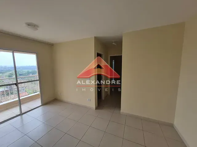 Apartamento 2 quartos e 2 banheiros, à venda ou para alugar, no bairro Vila Industrial em São José dos Campos