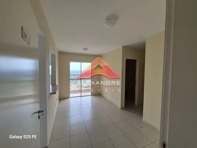 Apartamento 2 quartos e 2 banheiros, à venda ou para alugar, no bairro Vila Industrial em São José dos Campos
