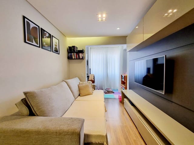 Apartamento 3 quartos e 2 banheiros, à venda, no bairro Aurora em Londrina