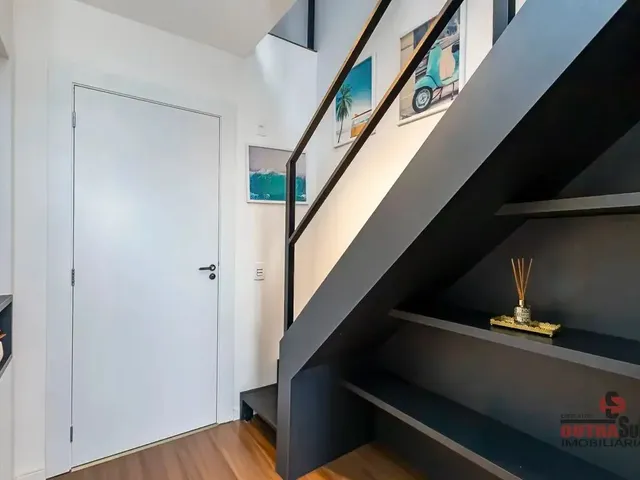 Apartamento 1 quarto e 1 banheiro, para alugar, no bairro Novo Mundo em Curitiba