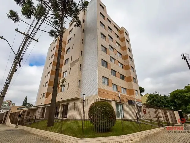 Apartamento 2 quartos e 2 banheiros, para alugar, no bairro Capão Raso em Curitiba