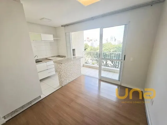 Apartamento 2 quartos e 2 banheiros, para alugar, no bairro VILA IZABEL em Curitiba