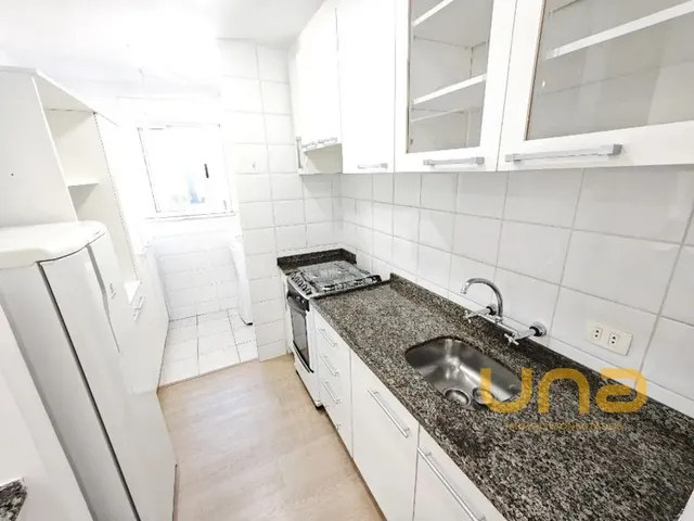 Apartamento 1 quarto e 1 banheiro, para alugar, no bairro CENTRO em Curitiba