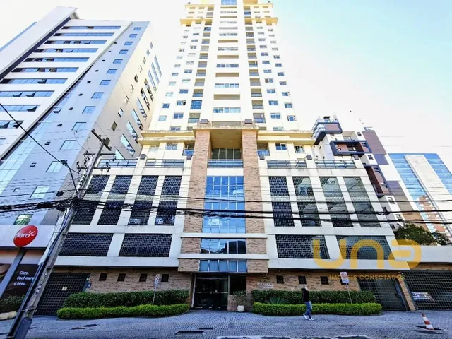 Apartamento 1 quarto e 1 banheiro, para alugar, no bairro CENTRO em Curitiba