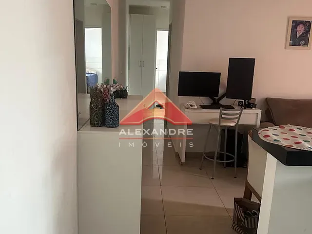 Apartamento 2 quartos e 1 banheiro, à venda, no bairro Monte Castelo em São José dos Campos