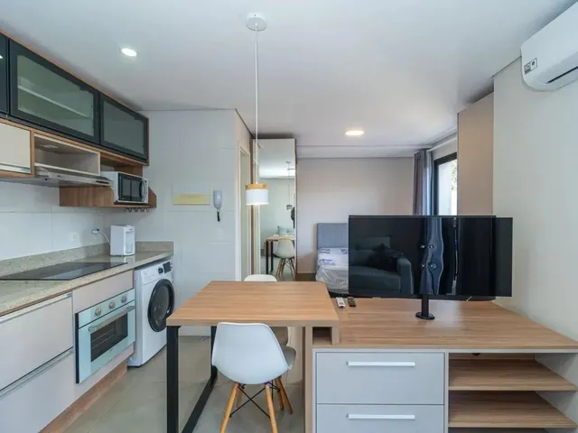 Apartamento 1 quarto e 1 banheiro, à venda, no bairro Vila Izabel em Curitiba