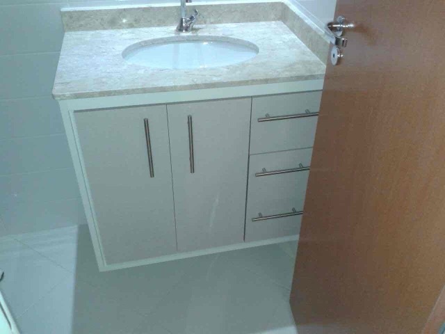 Apartamento 2 quartos e 2 banheiros, à venda, no bairro Tabaú em Pindamonhangaba