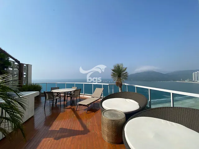 Apartamento com 244m² 3 quartos e 4 banheiros, à venda, no bairro Centro em Balneário Camboriú