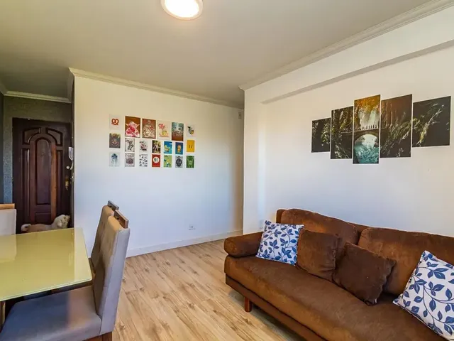 Apartamento 3 quartos e 1 banheiro, à venda, no bairro Campo Comprido em Curitiba
