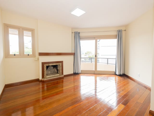Apartamento 3 quartos e 3 banheiros, à venda, no bairro Centro em Pelotas