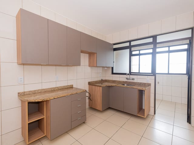 Apartamento 3 quartos e 3 banheiros, à venda, no bairro Centro em Pelotas