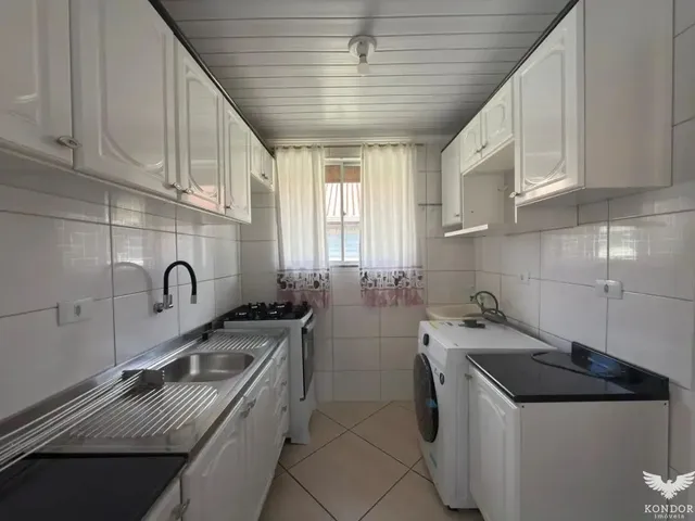Apartamento 2 quartos e 1 banheiro, para alugar, no bairro Atuba em Curitiba