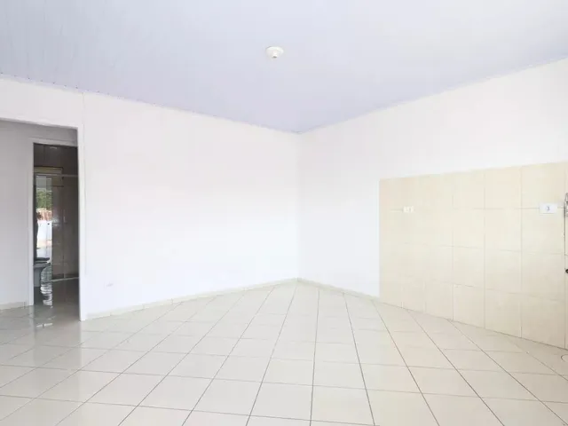 Apartamento 1 quarto e 1 banheiro, para alugar, no bairro Santa Felicidade em Curitiba