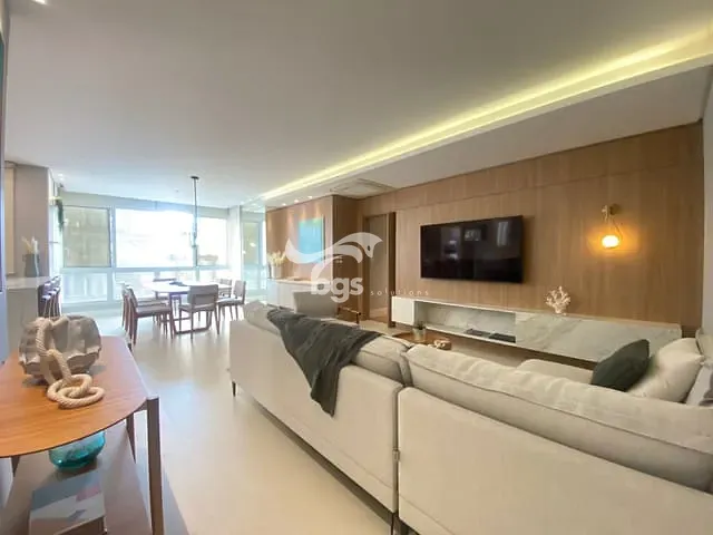 Apartamento com 328m² 4 quartos e 4 banheiros, à venda, no bairro Centro em Balneário Camboriú