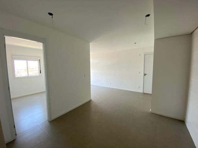 Apartamento 2 quartos e 1 banheiro, à venda ou para alugar, no bairro Centro em Pelotas