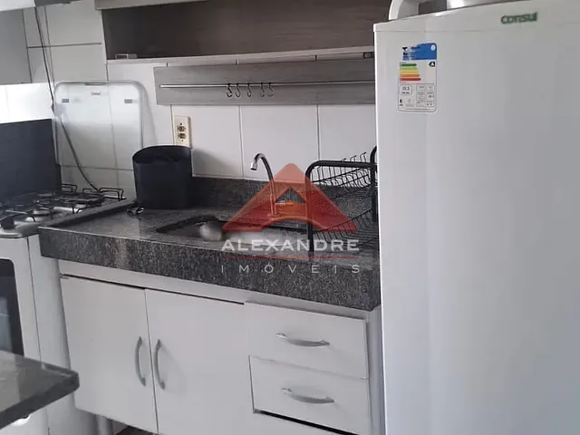 Apartamento 2 quartos e 1 banheiro, para alugar, no bairro Vila Tesouro em São José dos Campos