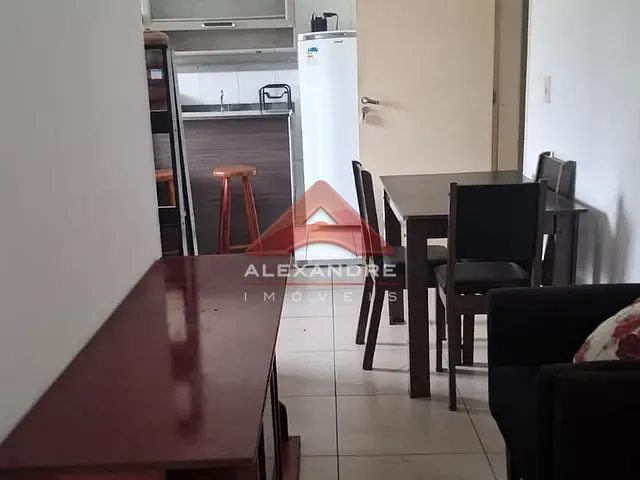 Apartamento 2 quartos e 1 banheiro, para alugar, no bairro Vila Tesouro em São José dos Campos
