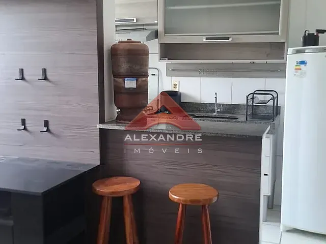 Apartamento 2 quartos e 1 banheiro, para alugar, no bairro Vila Tesouro em São José dos Campos