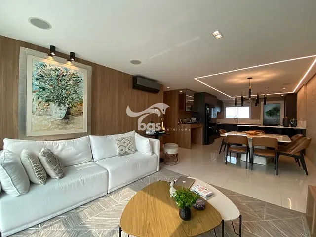 Apartamento com 312m² 3 quartos e 4 banheiros, à venda, no bairro Centro em Balneário Camboriú