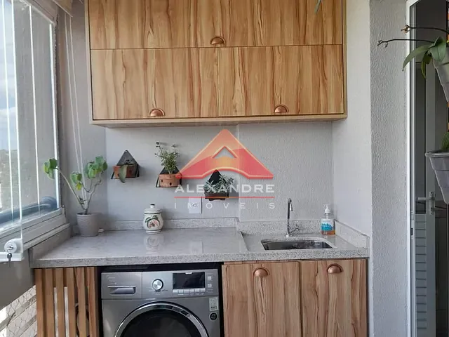 Apartamento 2 quartos e 2 banheiros, à venda, no bairro Conjunto Residencial Trinta e Um de Março em São José dos Campos