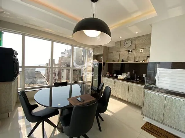 Apartamento com 365m² 4 quartos e 5 banheiros, à venda, no bairro Meia Praia em Itapema