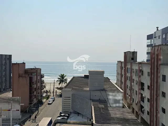 Apartamento com 365m² 4 quartos e 5 banheiros, à venda, no bairro Meia Praia em Itapema