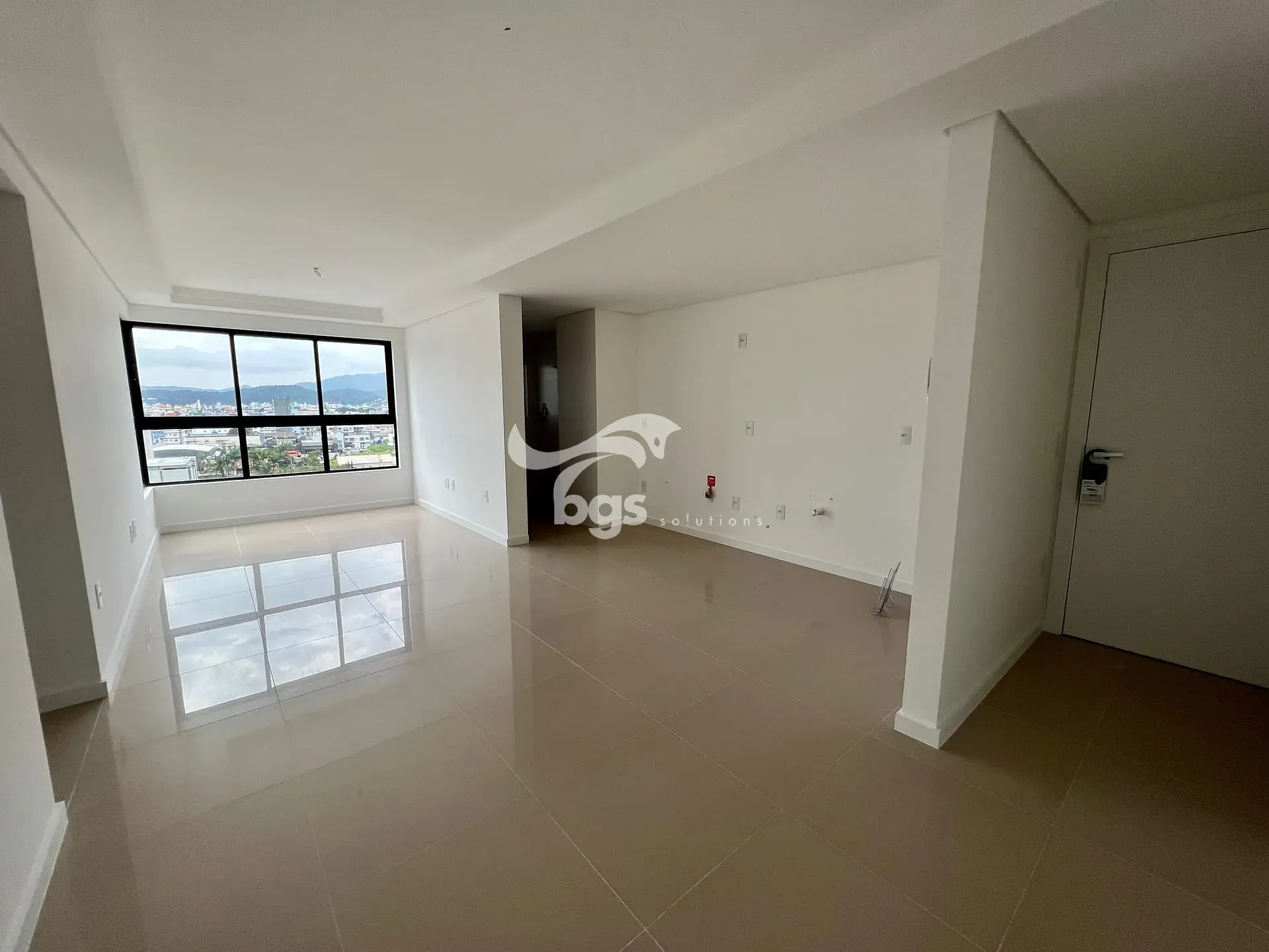 Apartamento, 3 quartos, 76 m² - Foto 1