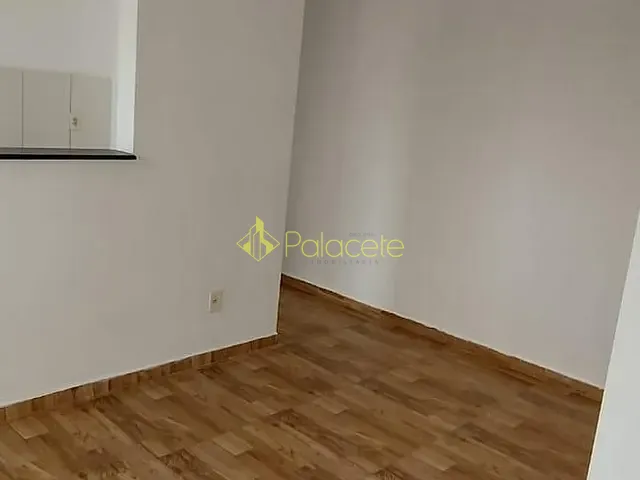Apartamento 2 quartos e 1 banheiro, à venda, no bairro Alto do Cardoso em Pindamonhangaba