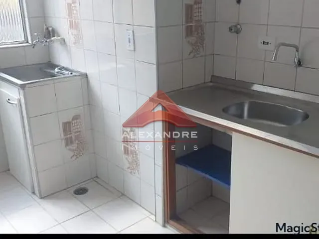 Apartamento 2 quartos e 1 banheiro, à venda, no bairro Vila Industrial em São José dos Campos