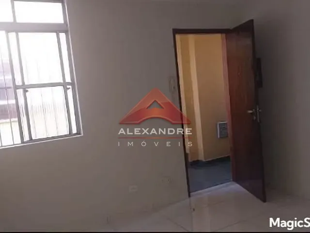 Apartamento 2 quartos e 1 banheiro, à venda, no bairro Vila Industrial em São José dos Campos