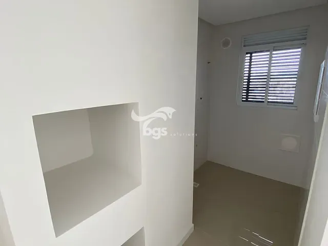 Apartamento com 122m² 3 quartos e 2 banheiros, à venda, no bairro Centro em Balneário Camboriú