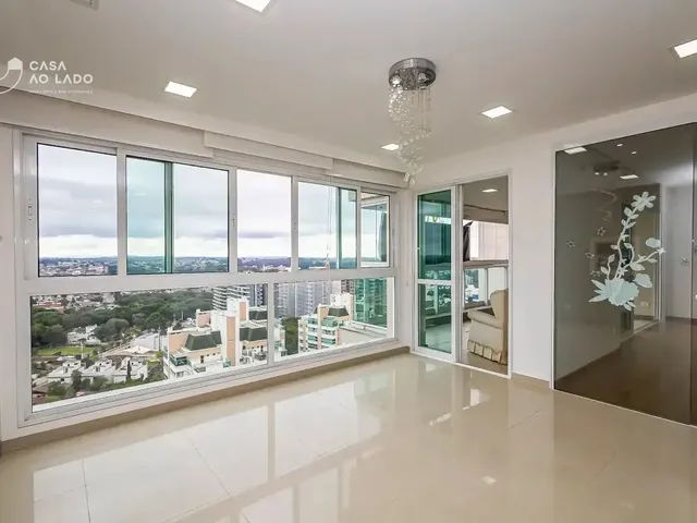 Apartamento 3 quartos e 8 banheiros, à venda, no bairro Mossunguê em Curitiba