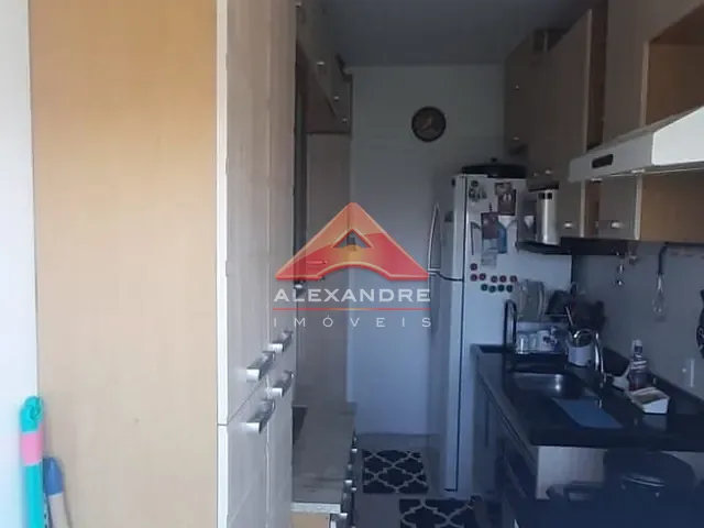 Apartamento 2 quartos e 1 banheiro, à venda, no bairro Jardim Oriente em São José dos Campos