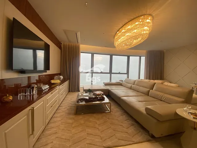 Apartamento com 370m² 4 quartos e 5 banheiros, à venda, no bairro Centro em Balneário Camboriú