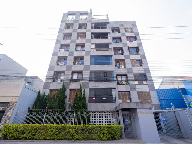 Apartamento 2 quartos e 2 banheiros, para alugar, no bairro Centro em Pelotas