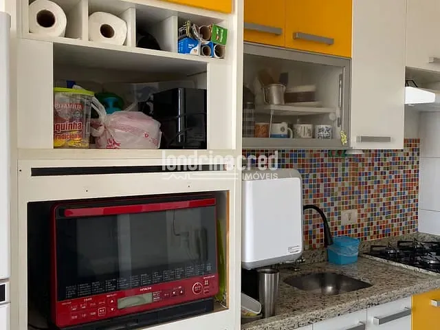 Apartamento com 90m² 2 quartos e 2 banheiros, à venda, no bairro EDIFÍCIO JARDIM DE ESTER em Londrina