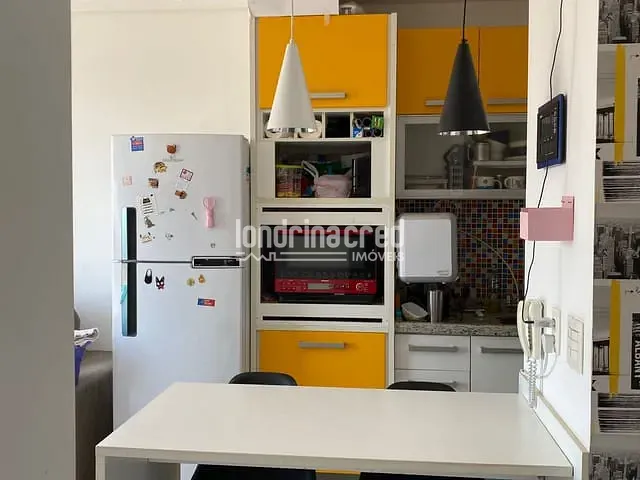 Apartamento com 90m² 2 quartos e 2 banheiros, à venda, no bairro EDIFÍCIO JARDIM DE ESTER em Londrina