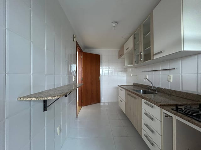 Apartamento com 72m² 2 quartos e 1 banheiro, à venda, no bairro Centro em Pelotas