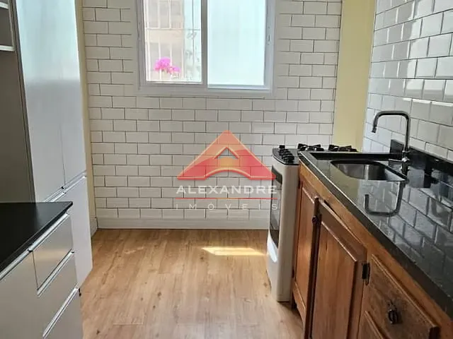 Apartamento 2 quartos e 1 banheiro, à venda, no bairro Parque Industrial em São José dos Campos