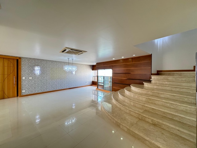 Apartamento 4 quartos e 7 banheiros, à venda, no bairro Caiçaras em Londrina