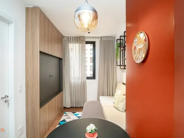 Apartamento 1 quarto e 1 banheiro, para alugar, no bairro Centro em Curitiba