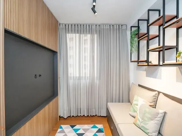 Apartamento 1 quarto e 1 banheiro, para alugar, no bairro Centro em Curitiba