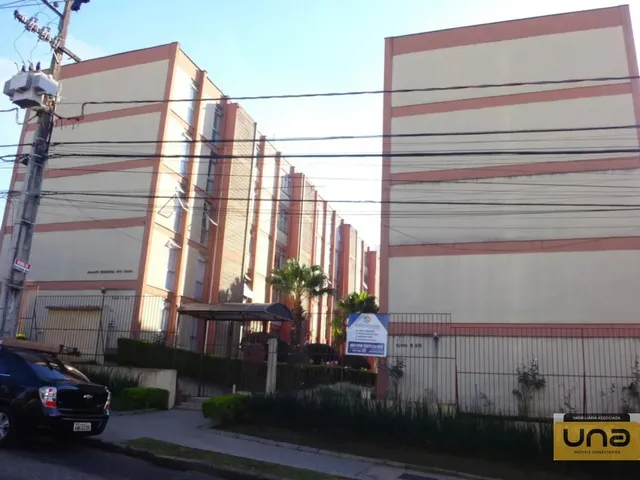 Apartamento 2 quartos e 1 banheiro, para alugar, no bairro AGUA VERDE em Curitiba