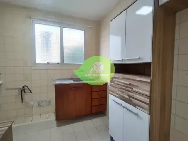 Apartamento 2 quartos e 1 banheiro, para alugar, no bairro Jardim Guadalajara em Sorocaba