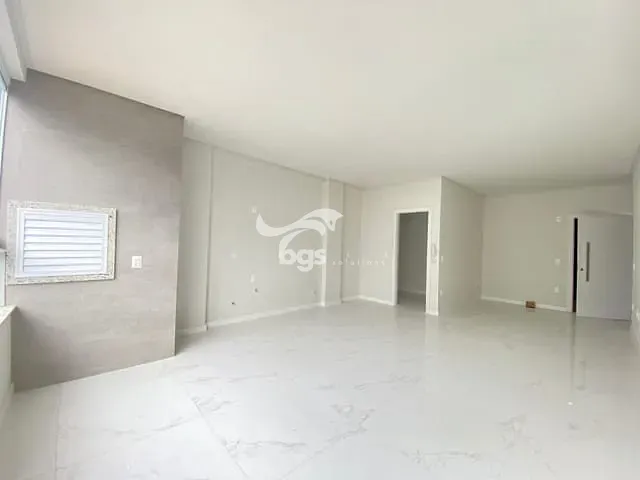 Apartamento 2 quartos e 3 banheiros, à venda, no bairro Centro em Porto Belo