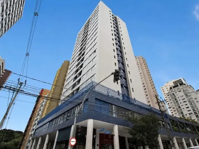 Apartamento 3 quartos e 2 banheiros, para alugar, no bairro Bigorrilho em Curitiba