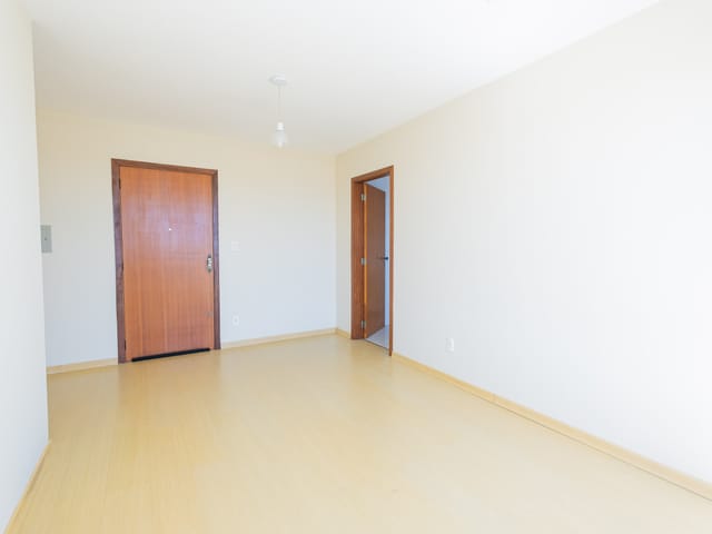 Apartamento com 84m² 2 quartos e 1 banheiro, à venda, no bairro Centro em Pelotas