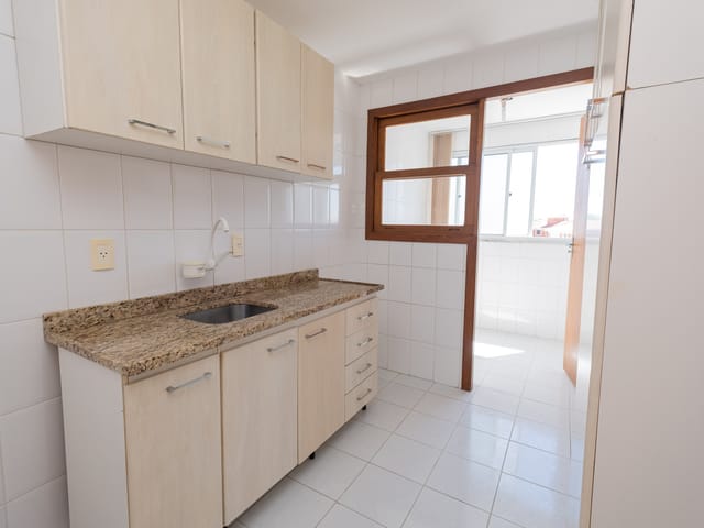 Apartamento com 84m² 2 quartos e 1 banheiro, à venda, no bairro Centro em Pelotas