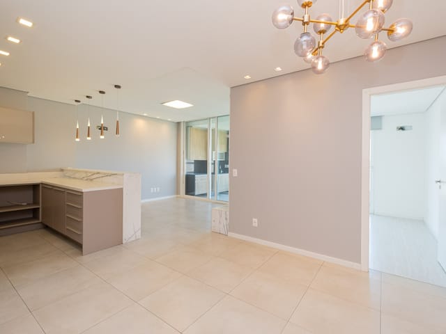 Apartamento 3 quartos e 2 banheiros, à venda ou para alugar, no bairro Areal em Pelotas